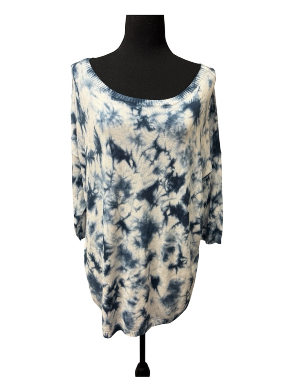 NWT GF Collection Tie Dye Sweater Large Blue White Varsity Lightweight Knit Top
